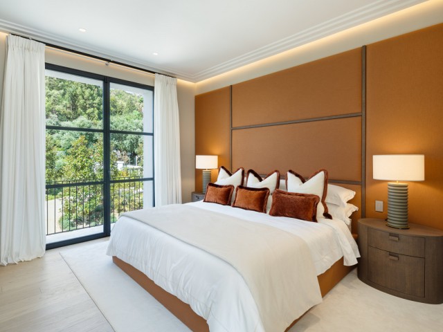 6 Soveroms Villa i The Golden Mile