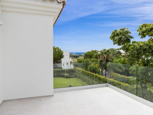 Villa con 4 Dormitorios  en Benahavís