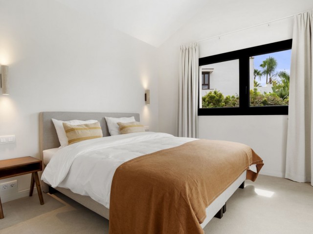 Villa con 4 Dormitorios  en Benahavís