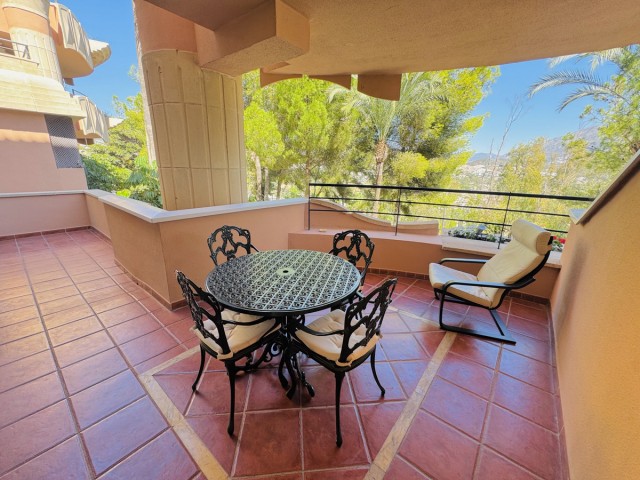 2 Bedrooms Apartment in Nueva Andalucía