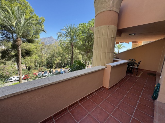 2 Bedrooms Apartment in Nueva Andalucía