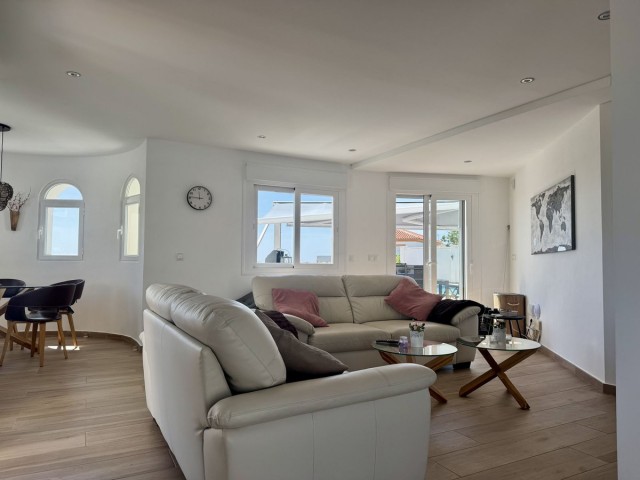 4 Sovrums Villa i Estepona