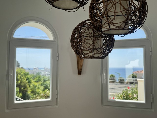 4 Sovrums Villa i Estepona
