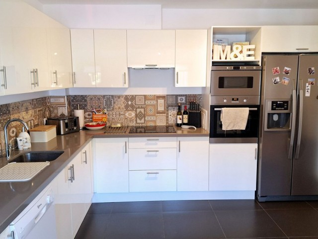 3 Schlafzimmer Reihenhaus in La Duquesa