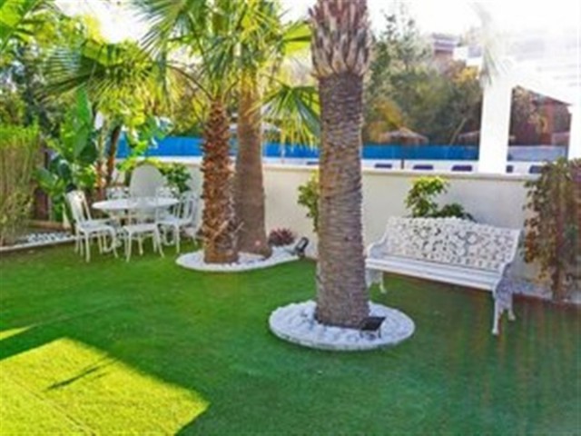Villa avec 6 Chambres  à Benalmadena Costa