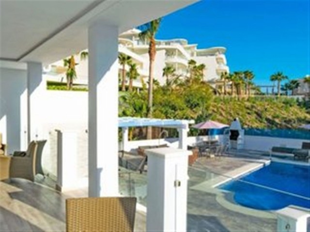 Villa avec 6 Chambres  à Benalmadena Costa