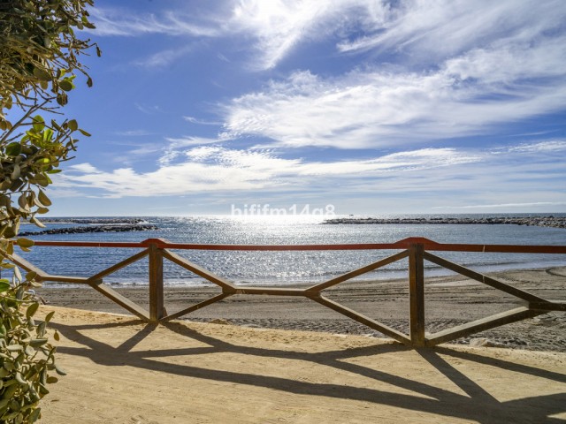 2 Bedrooms Apartment in Puerto Banús