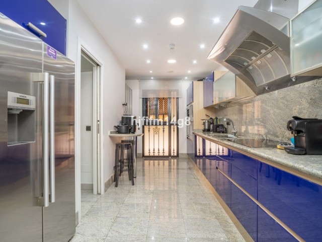 2 Bedrooms Apartment in Puerto Banús