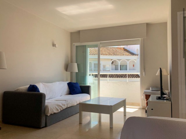 4 Bedrooms Apartment in Marbesa