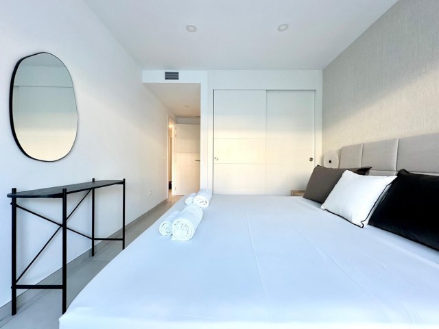 3 Bedrooms Apartment in Elviria