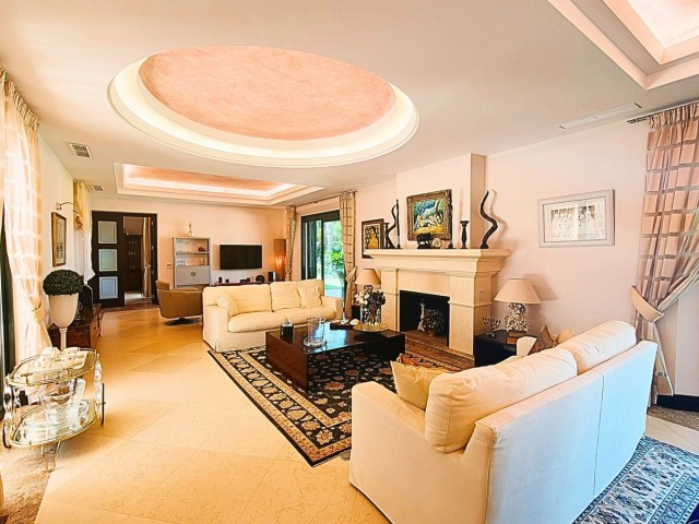 7 Sovrums Villa i San Roque Club