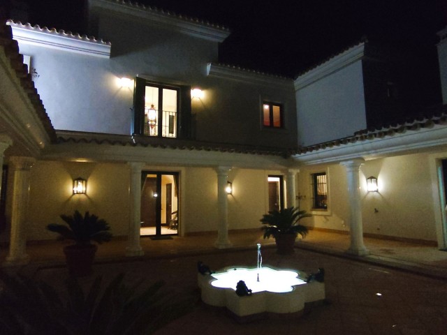 7 Sovrums Villa i San Roque Club