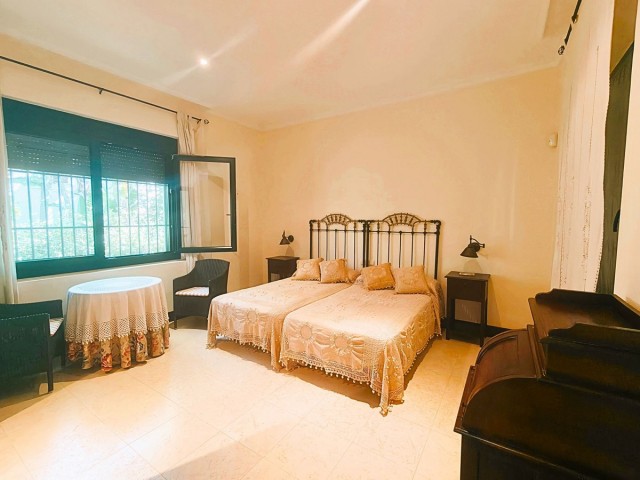 7 Sovrums Villa i San Roque Club