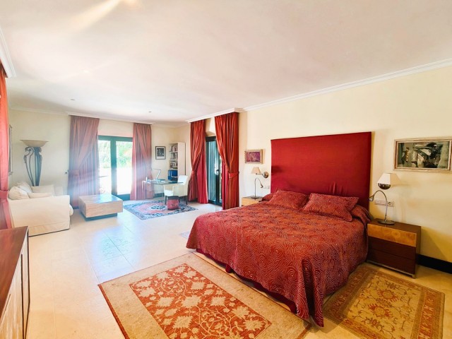 7 Sovrums Villa i San Roque Club