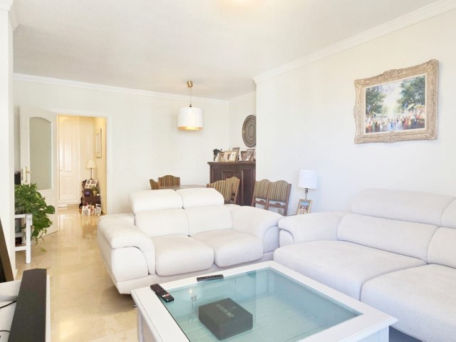 4 Bedrooms Apartment in Arroyo de la Miel