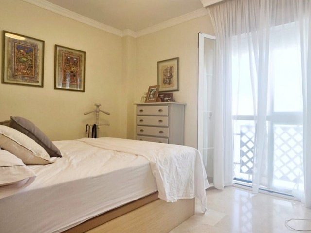 4 Bedrooms Apartment in Arroyo de la Miel