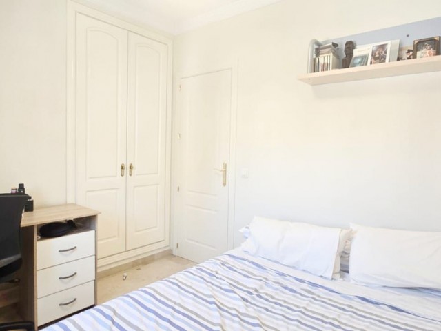 4 Bedrooms Apartment in Arroyo de la Miel