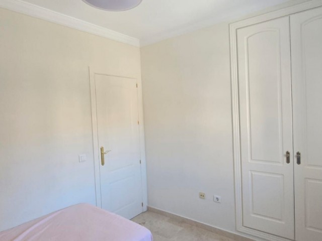4 Bedrooms Apartment in Arroyo de la Miel