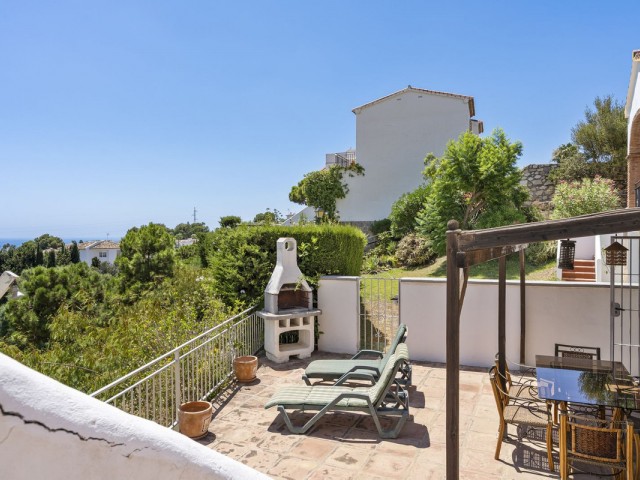 5 Makuuhuoneen Rivitalo Calahonda