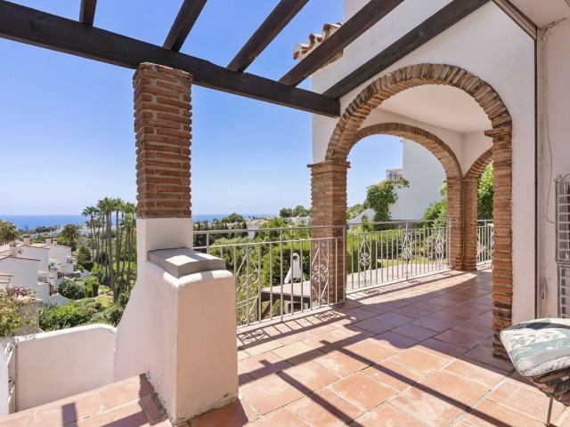 5 Makuuhuoneen Rivitalo Calahonda