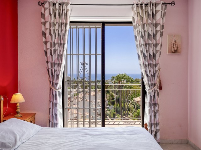 5 Makuuhuoneen Rivitalo Calahonda