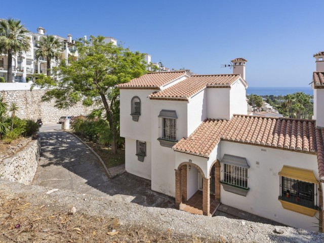 5 Makuuhuoneen Rivitalo Calahonda