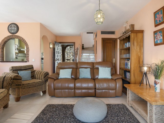 5 Makuuhuoneen Rivitalo Calahonda