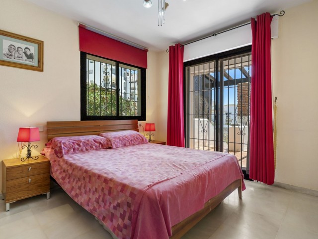 5 Makuuhuoneen Rivitalo Calahonda