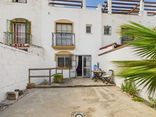 3 Slaapkamer Rijtjeshuis in Estepona