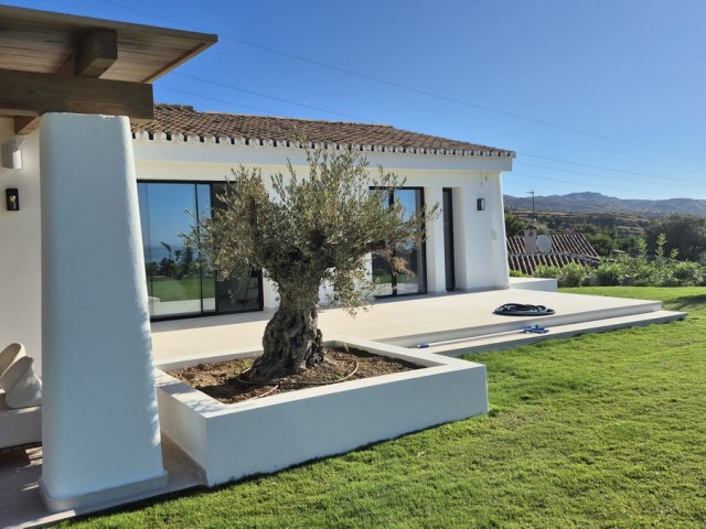 5 Slaapkamer Villa in El Rosario