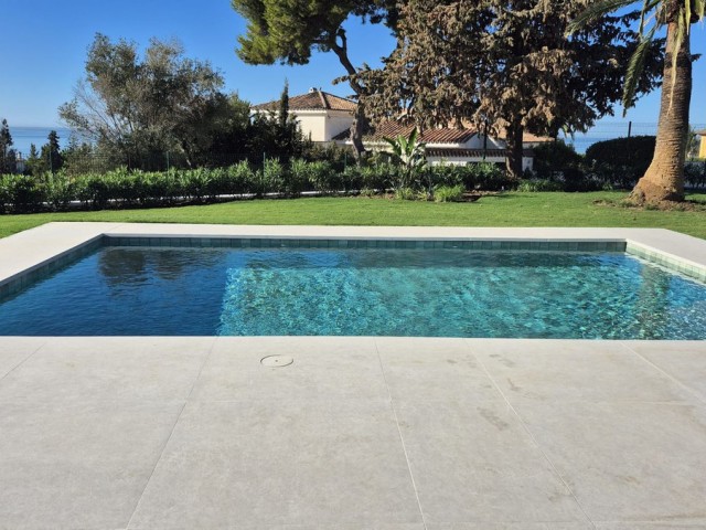 5 Slaapkamer Villa in El Rosario