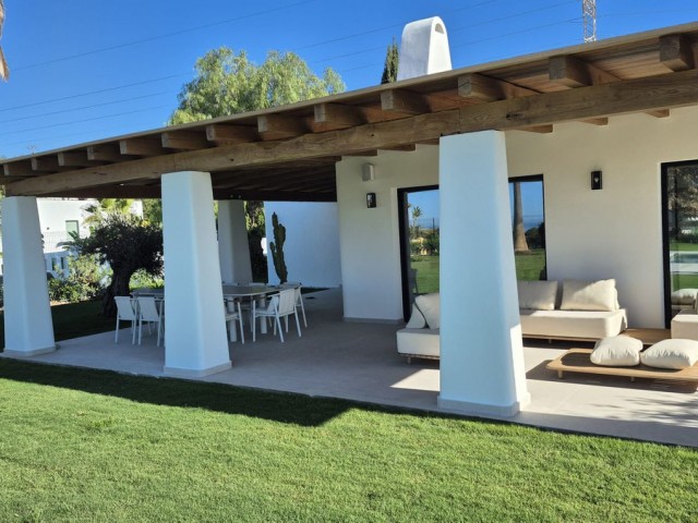 5 Slaapkamer Villa in El Rosario