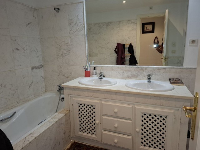 3 Soveroms Leilighet i El Paraiso