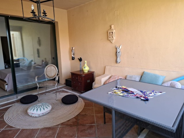 Apartamento con 3 Dormitorios  en El Paraiso