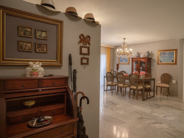 Appartement avec 4 Chambres  à San Pedro de Alcántara
