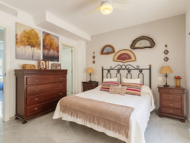 Appartement avec 4 Chambres  à San Pedro de Alcántara