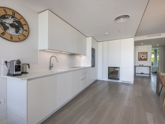 2 Soveroms Leilighet i Estepona