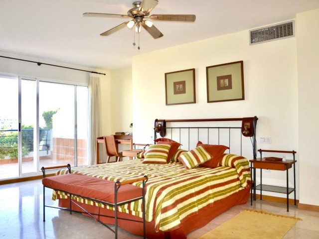 4 Makuuhuoneen Huoneisto Guadalmina Alta