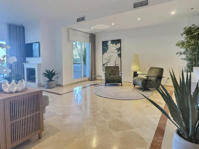 3 Bedrooms Apartment in San Roque Club