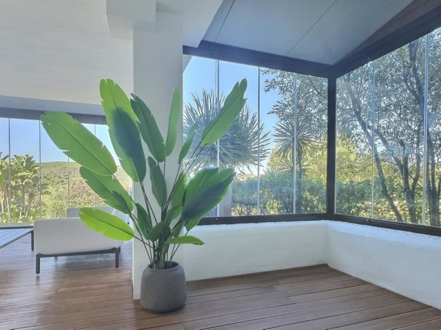 3 Bedrooms Apartment in San Roque Club