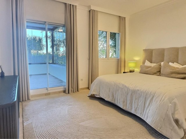 3 Bedrooms Apartment in San Roque Club