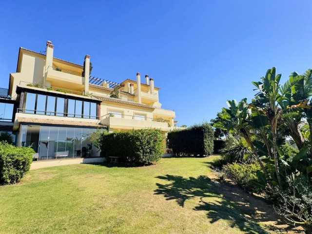 3 Bedrooms Apartment in San Roque Club