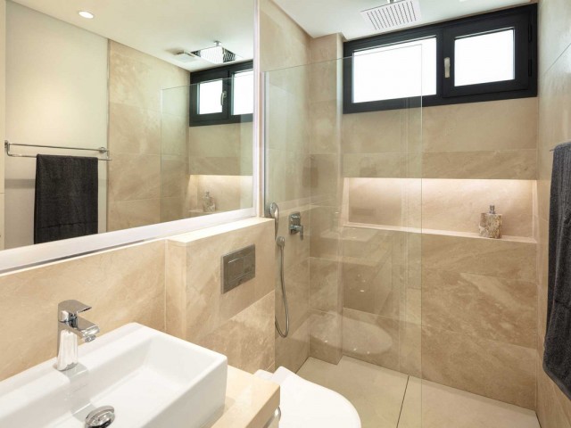 5 Soveroms Villa i Nueva Andalucía