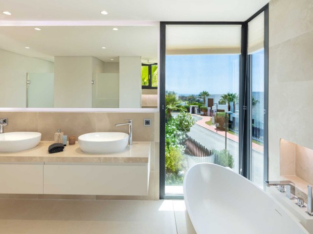 5 Soveroms Villa i Nueva Andalucía