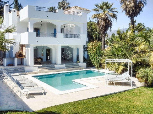 4 Soveroms Villa i Nueva Andalucía