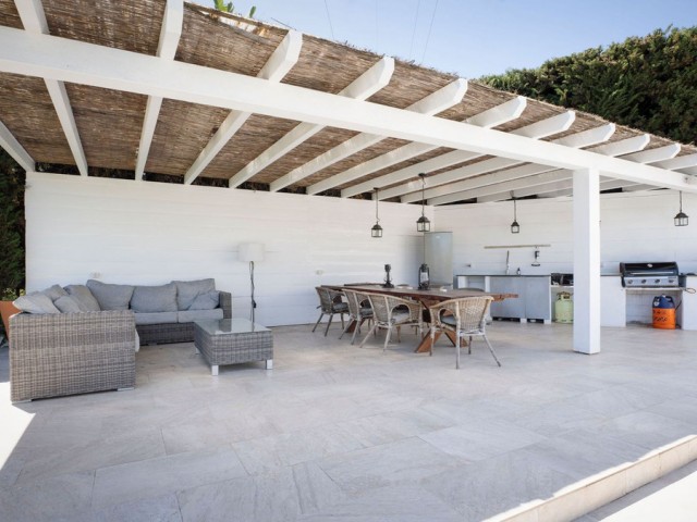 4 Soveroms Villa i Nueva Andalucía