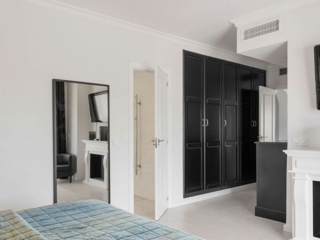 4 Soveroms Villa i Nueva Andalucía