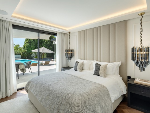 6 Soveroms Villa i Nueva Andalucía