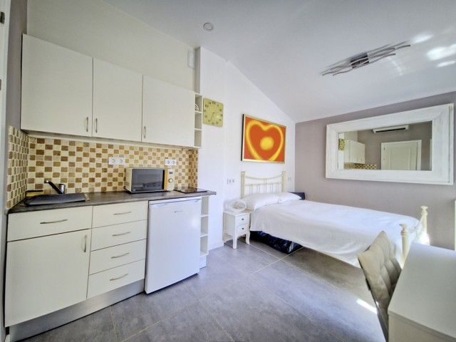 6 Bedrooms Townhouse in Nueva Andalucía