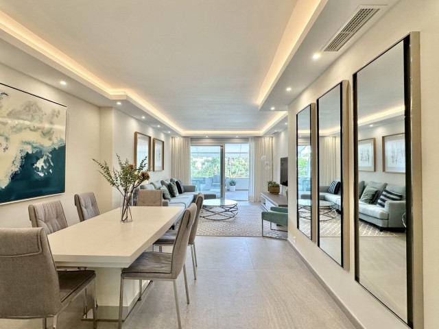 Apartamento con 2 Dormitorios  en Nueva Andalucía